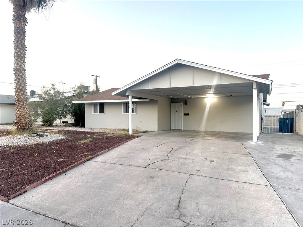 4694 Dennis, Las Vegas, NV 89121