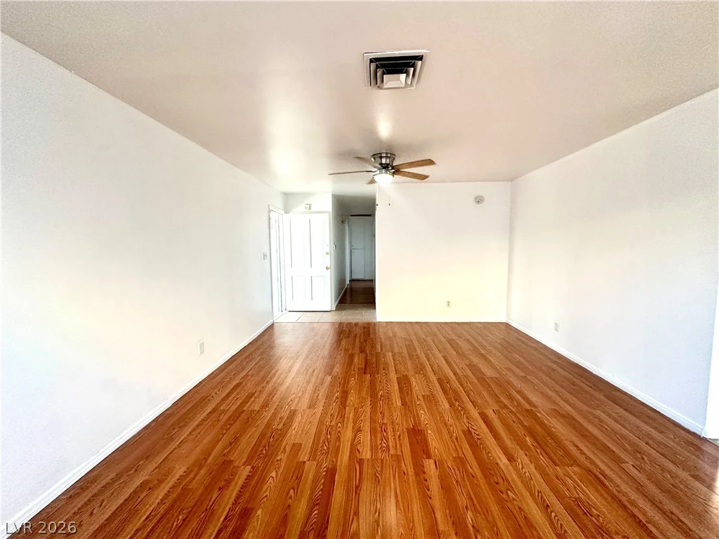 4694 Dennis, Las Vegas, NV 89121