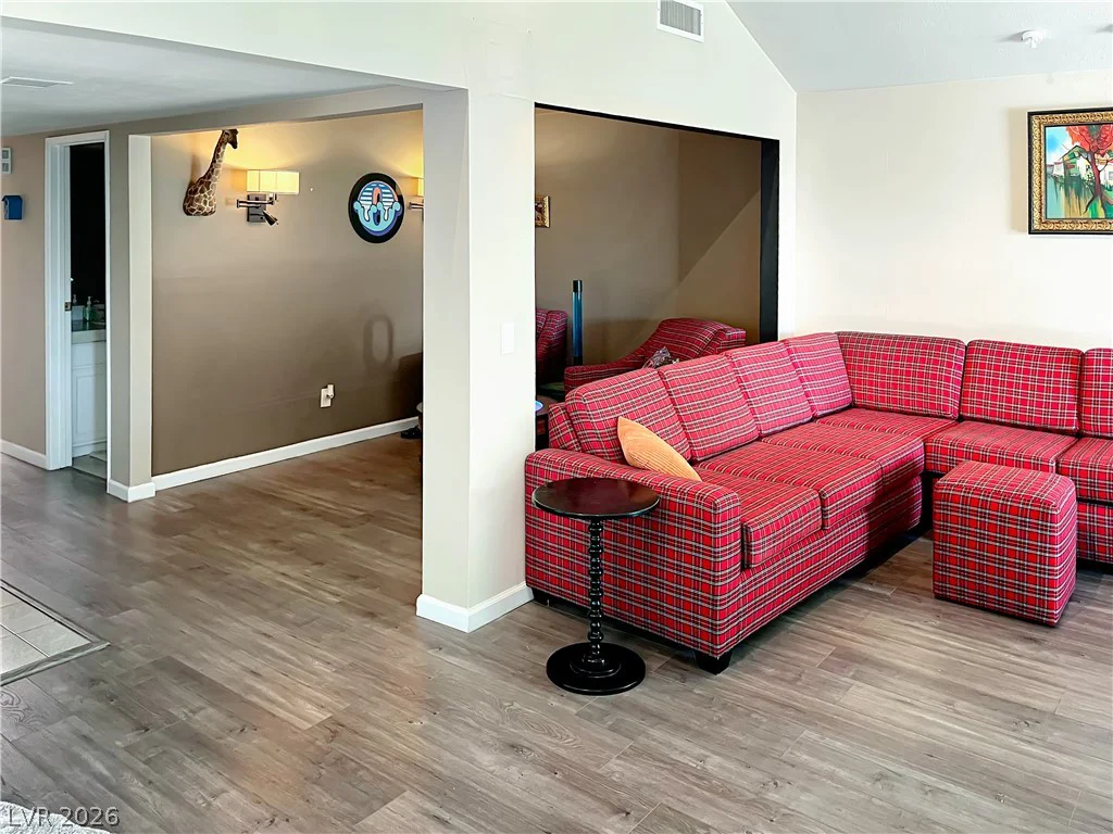 1018 Bel Air, Las Vegas, NV 89109