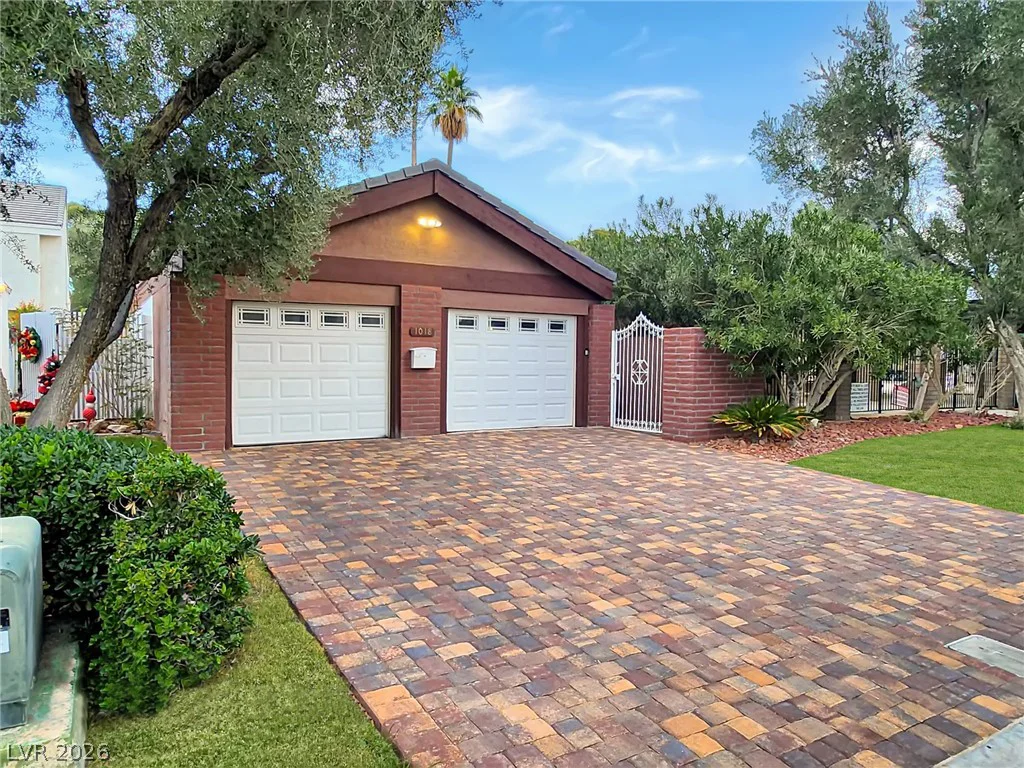 1018 Bel Air, Las Vegas, NV 89109