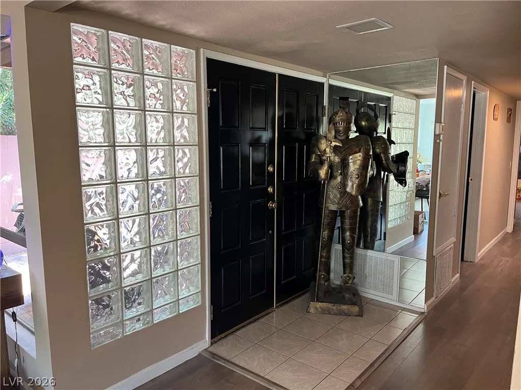 1018 Bel Air, Las Vegas, NV 89109
