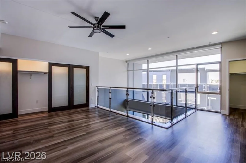 8925 Flamingo, Las Vegas, NV 89147
