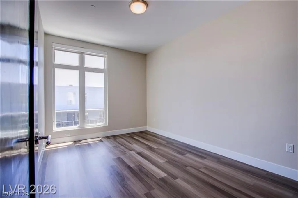 8925 Flamingo, Las Vegas, NV 89147