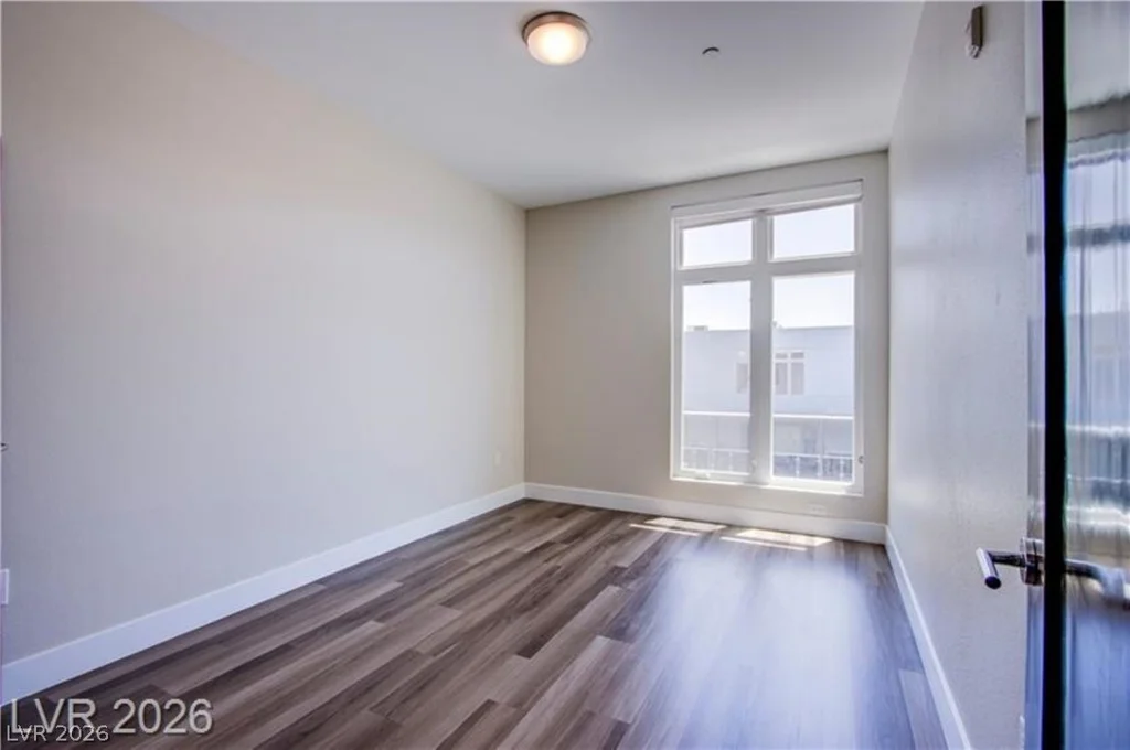 8925 Flamingo, Las Vegas, NV 89147