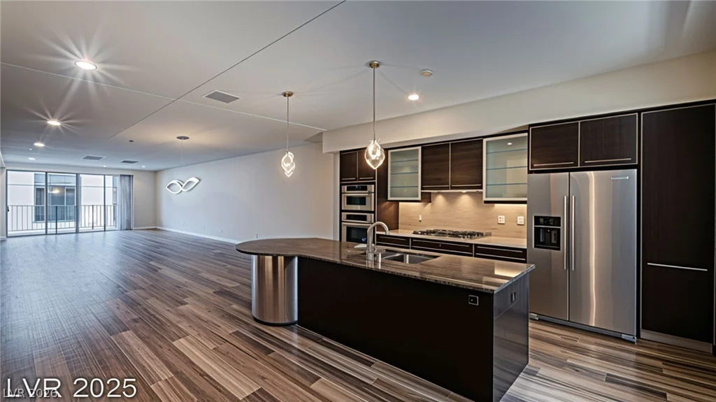8925 Flamingo, Las Vegas, NV 89147