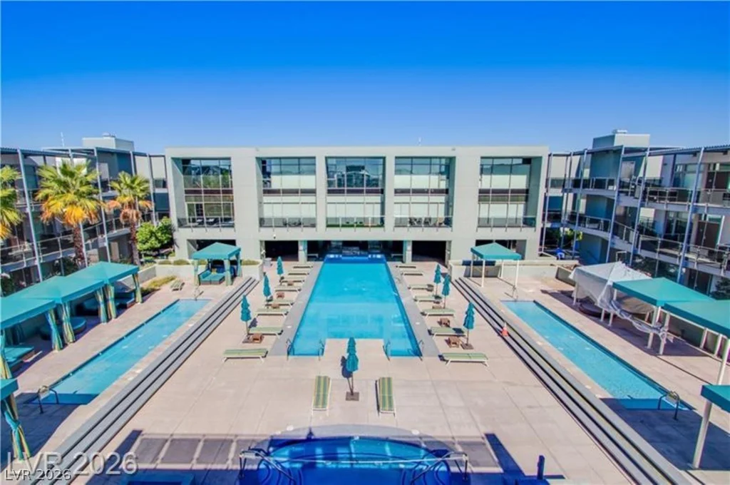 8925 Flamingo, Las Vegas, NV 89147