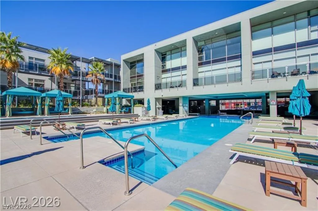 8925 Flamingo, Las Vegas, NV 89147