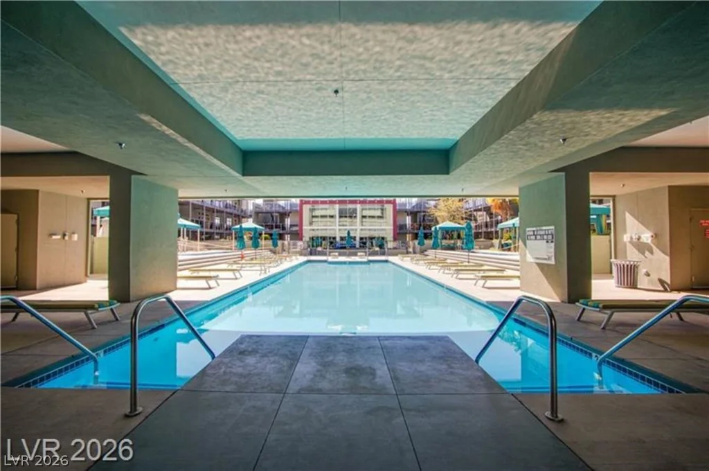 8925 Flamingo, Las Vegas, NV 89147