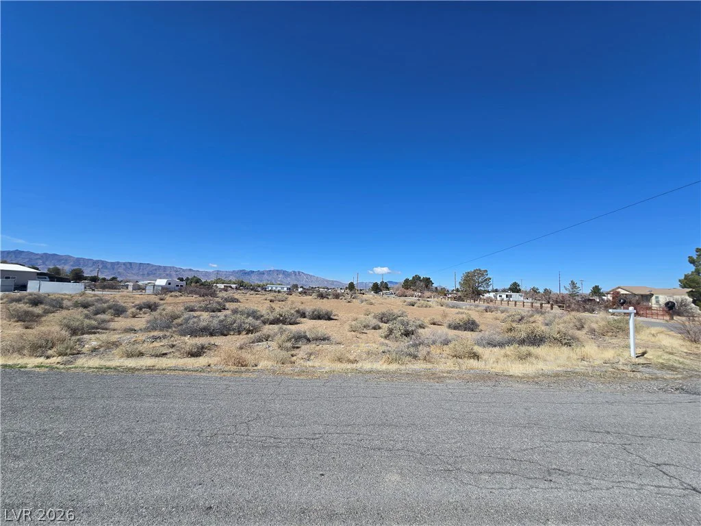 6160 Surrey, Pahrump, NV 89048