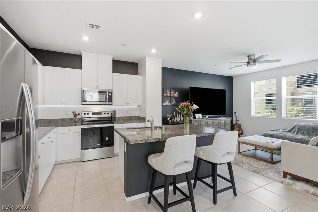 6155 Garden Oasis, Las Vegas, NV 89148