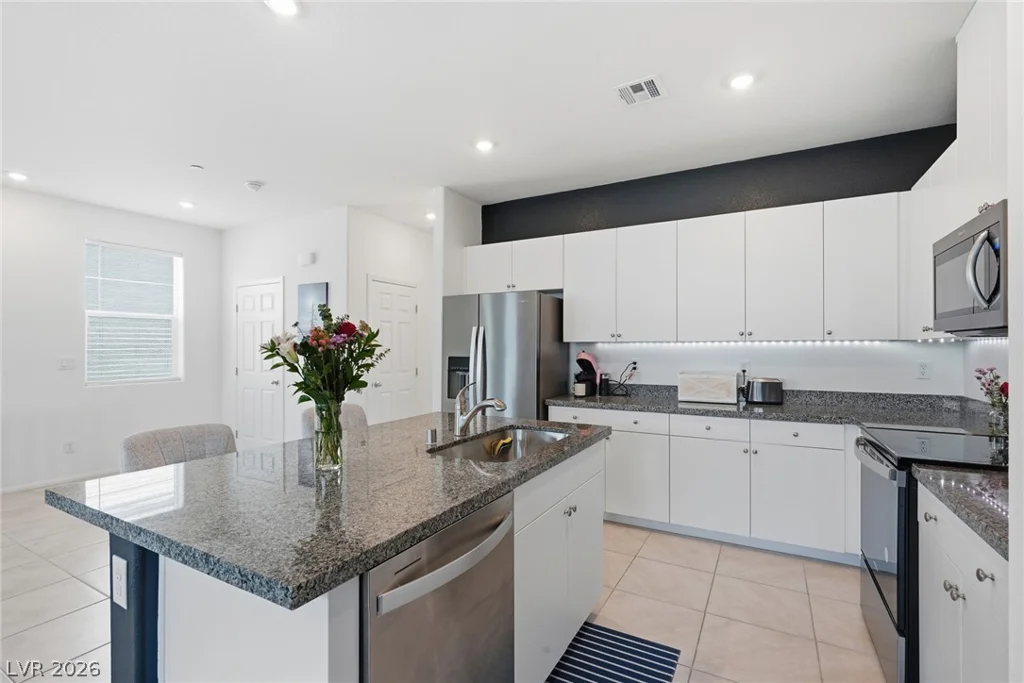 6155 Garden Oasis, Las Vegas, NV 89148