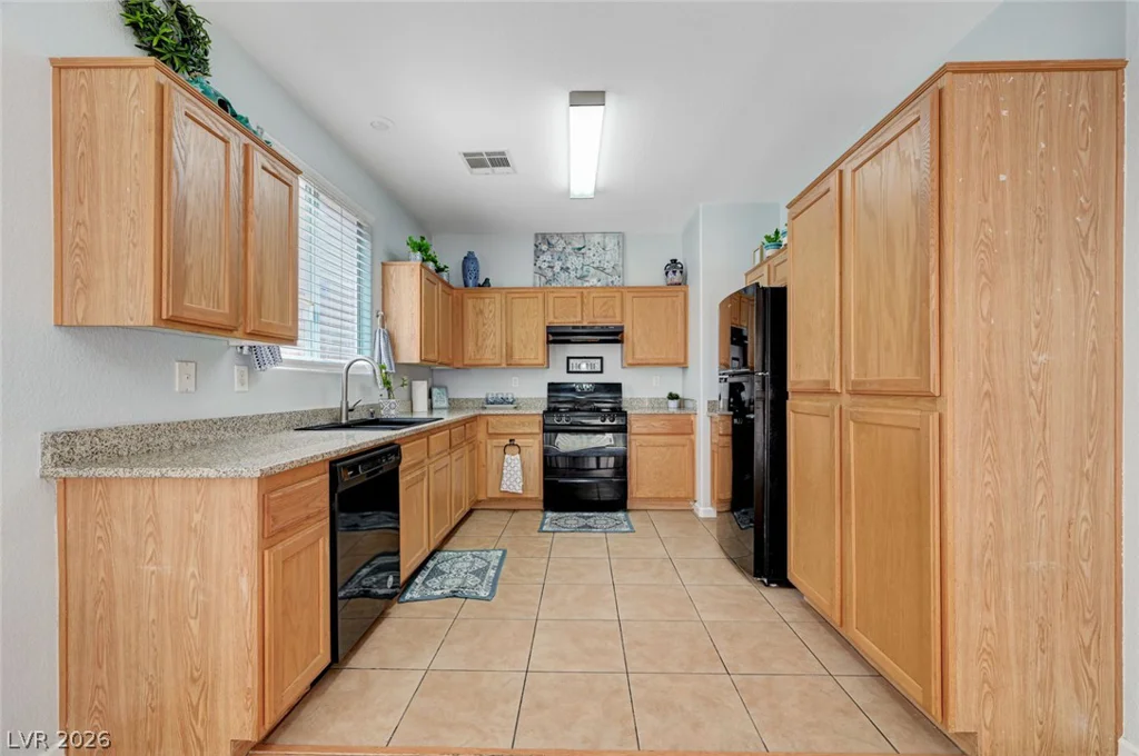7747 Hampton Cove, Las Vegas, NV 89113