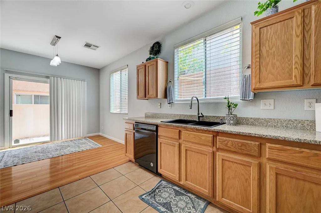 7747 Hampton Cove, Las Vegas, NV 89113