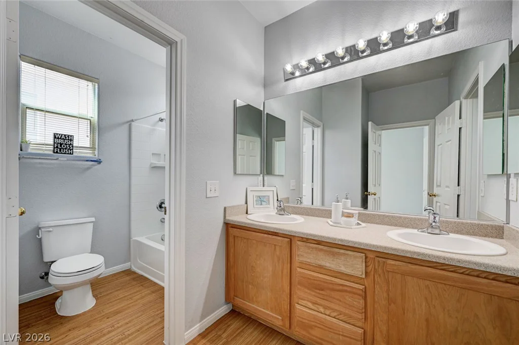 7747 Hampton Cove, Las Vegas, NV 89113