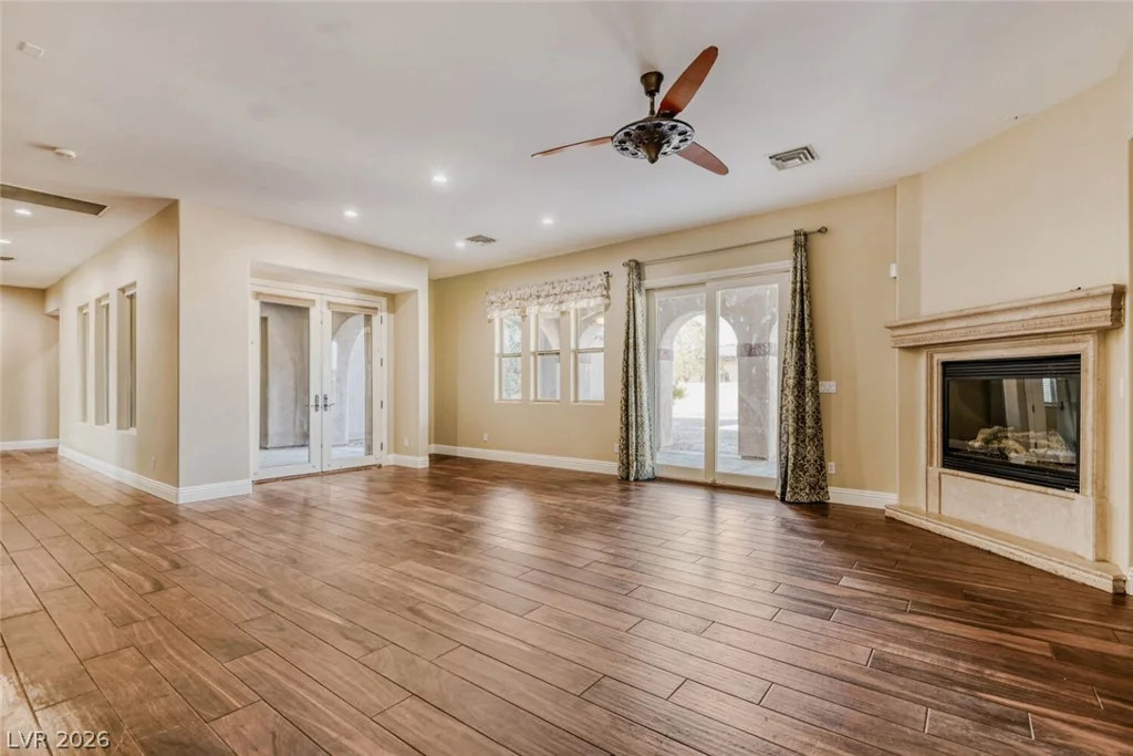 8490 Via De Bellasidra, Las Vegas, NV 89123