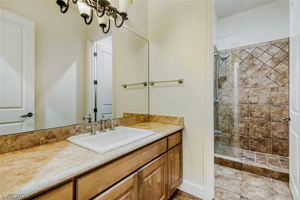 8490 Via De Bellasidra, Las Vegas, NV 89123