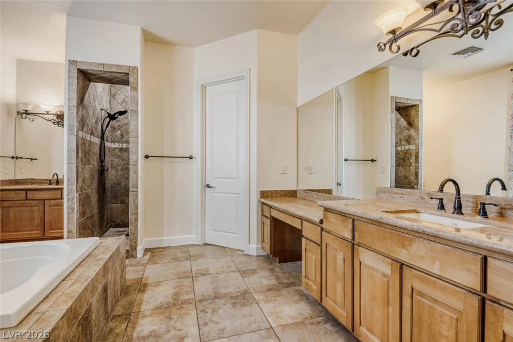 8490 Via De Bellasidra, Las Vegas, NV 89123