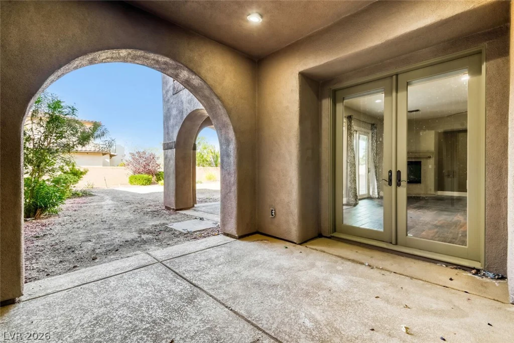 8490 Via De Bellasidra, Las Vegas, NV 89123