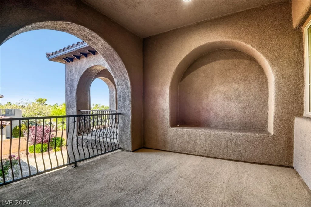 8490 Via De Bellasidra, Las Vegas, NV 89123