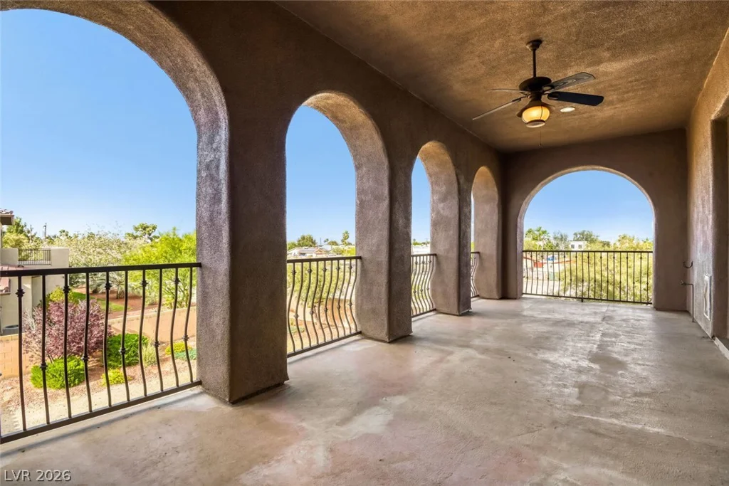 8490 Via De Bellasidra, Las Vegas, NV 89123