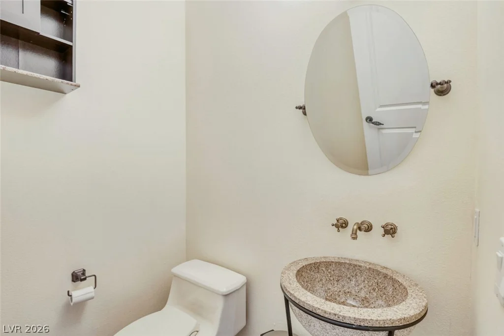 8490 Via De Bellasidra, Las Vegas, NV 89123