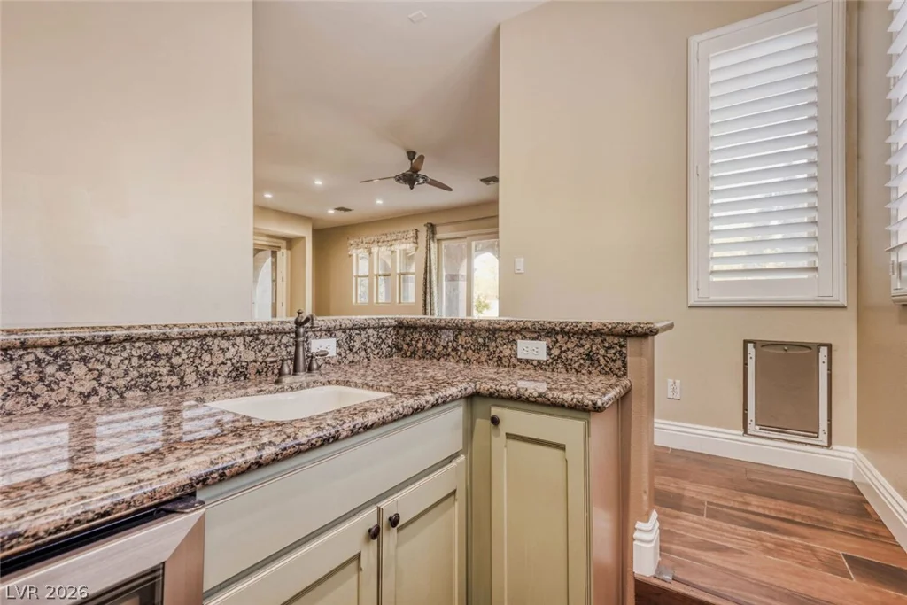 8490 Via De Bellasidra, Las Vegas, NV 89123