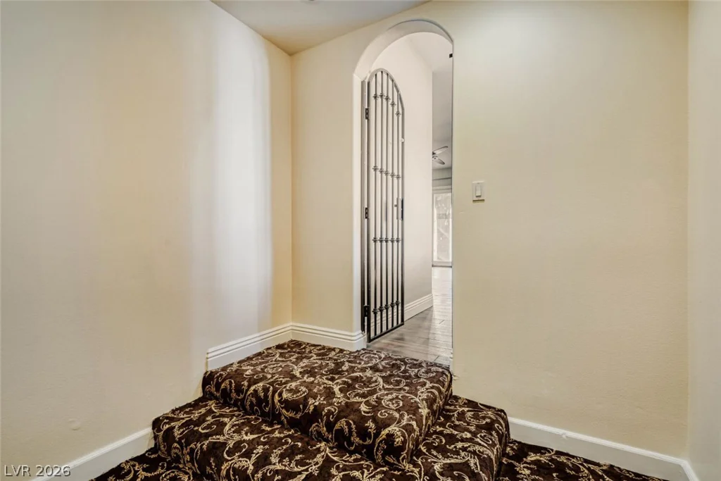 8490 Via De Bellasidra, Las Vegas, NV 89123