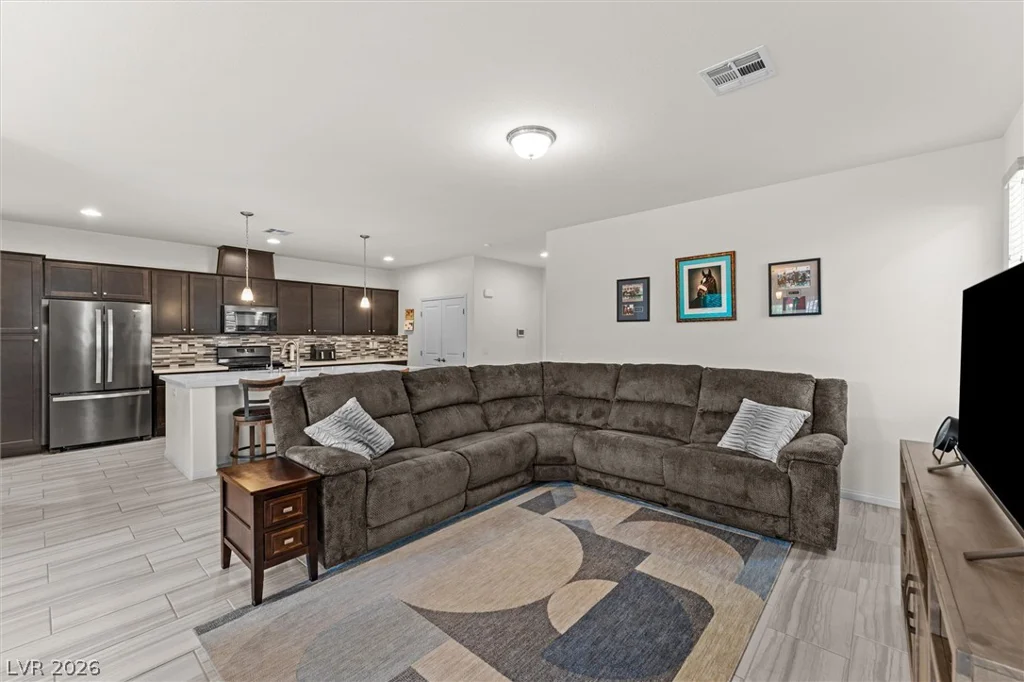 10765 Princeton Bluff, Las Vegas, NV 89129
