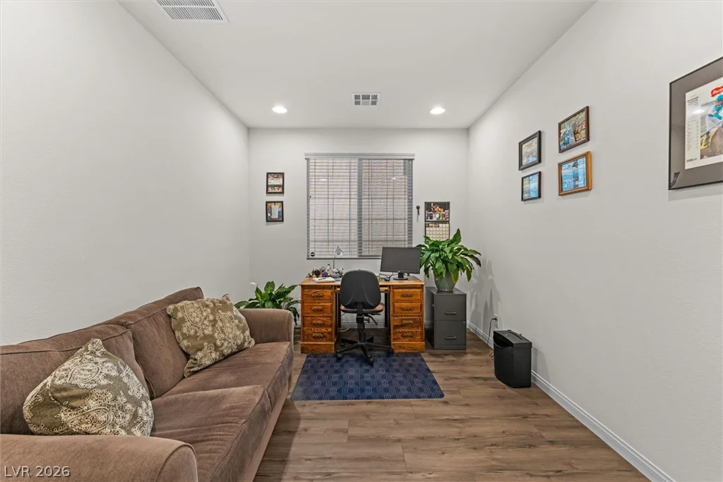 10765 Princeton Bluff, Las Vegas, NV 89129
