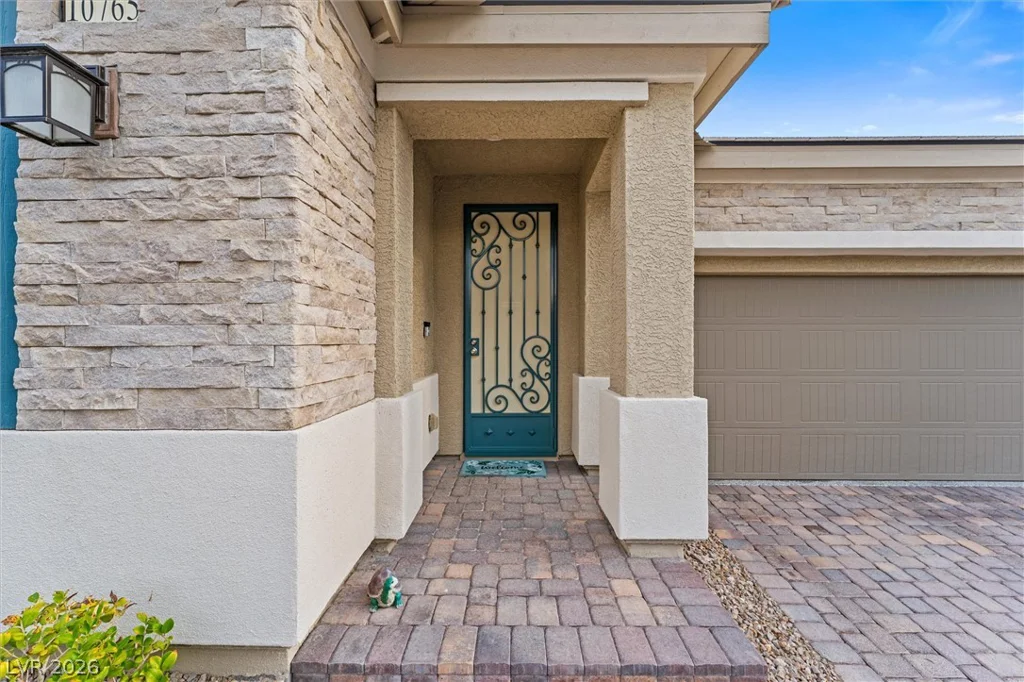 10765 Princeton Bluff, Las Vegas, NV 89129