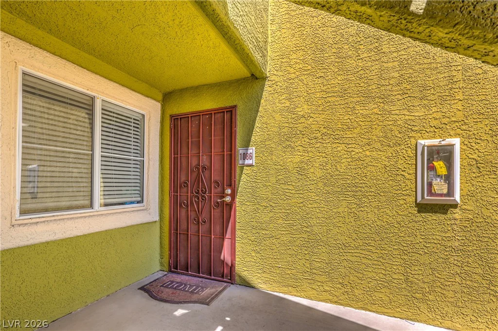 7950 Flamingo, Las Vegas, NV 89147