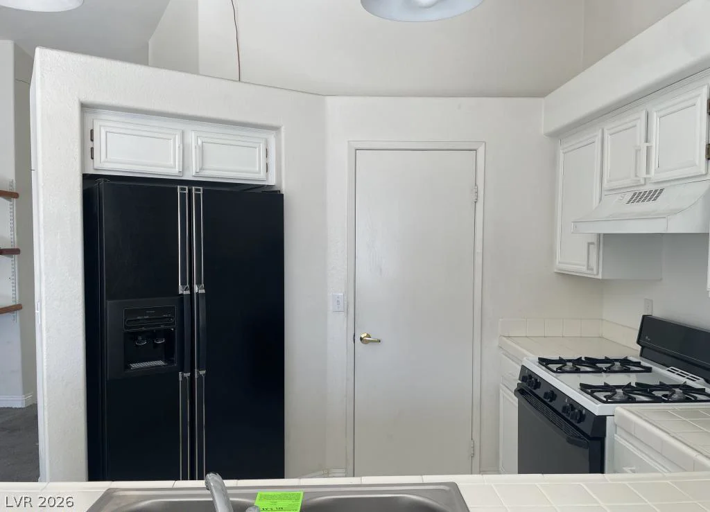 6201 Lake Mead, Las Vegas, NV 89156