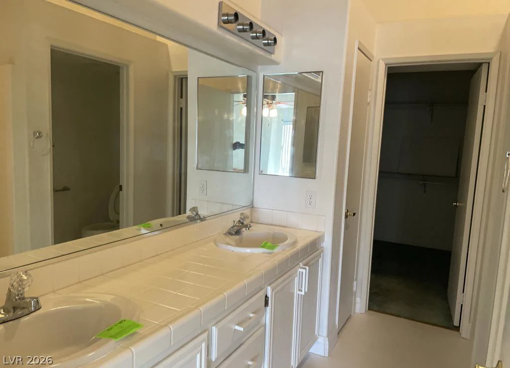 6201 Lake Mead, Las Vegas, NV 89156