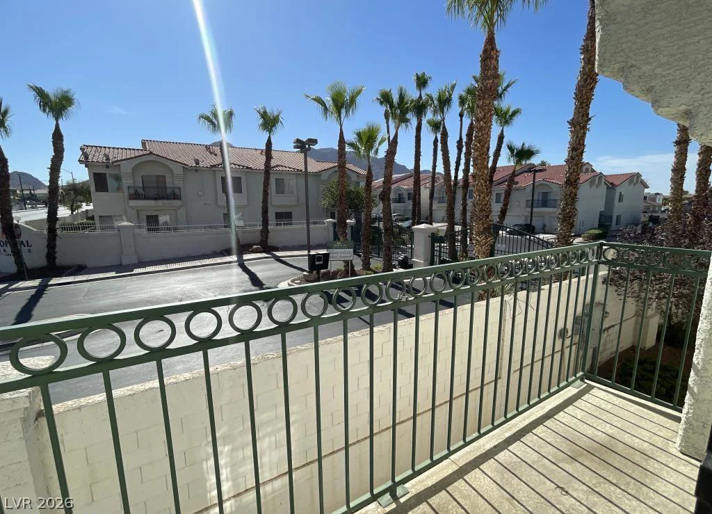 6201 Lake Mead, Las Vegas, NV 89156