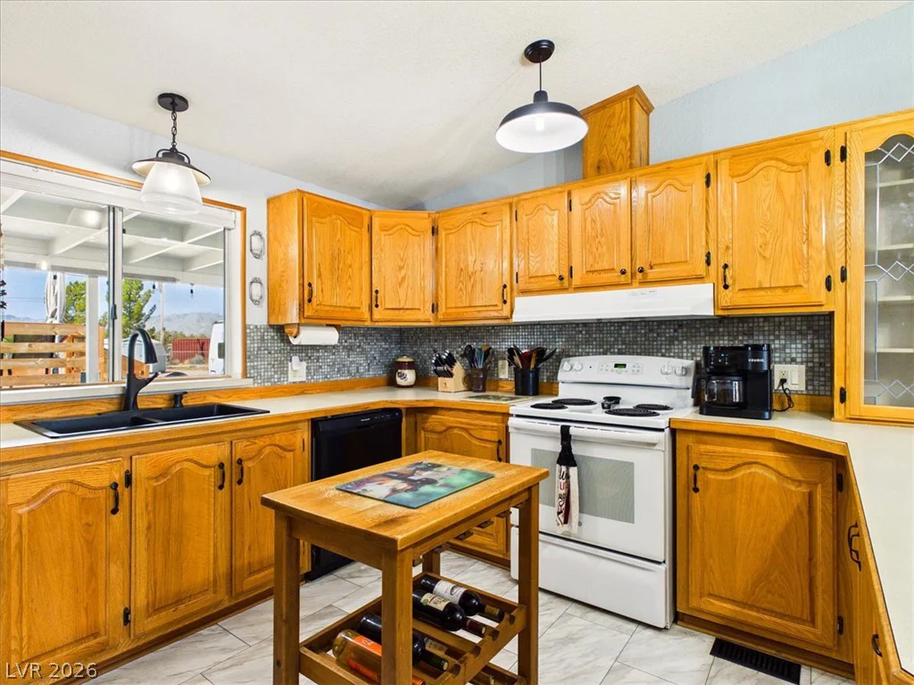 5520 Vicki Ann, Pahrump, NV 89048
