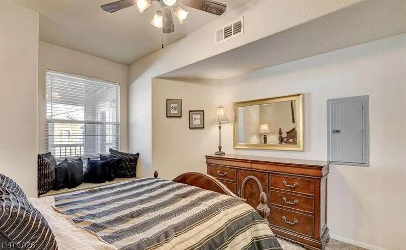 9975 Peace, Las Vegas, NV 89147