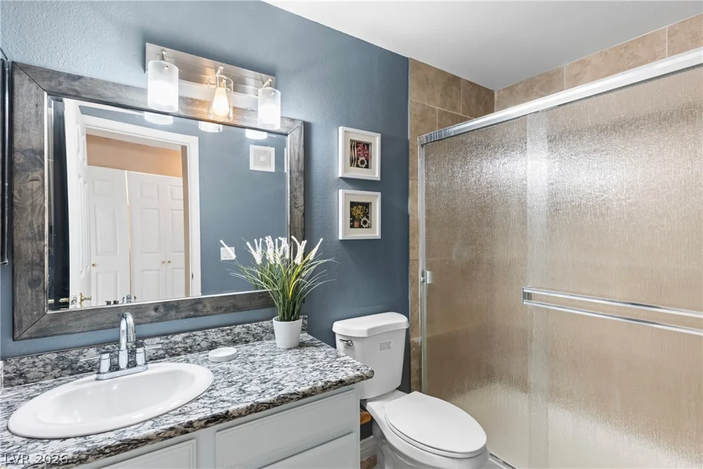 1375 Hacienda, Las Vegas, NV 89119