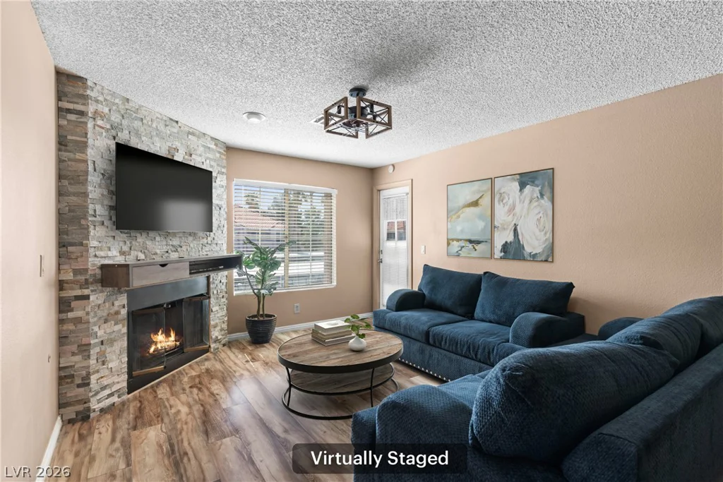 1375 Hacienda, Las Vegas, NV 89119