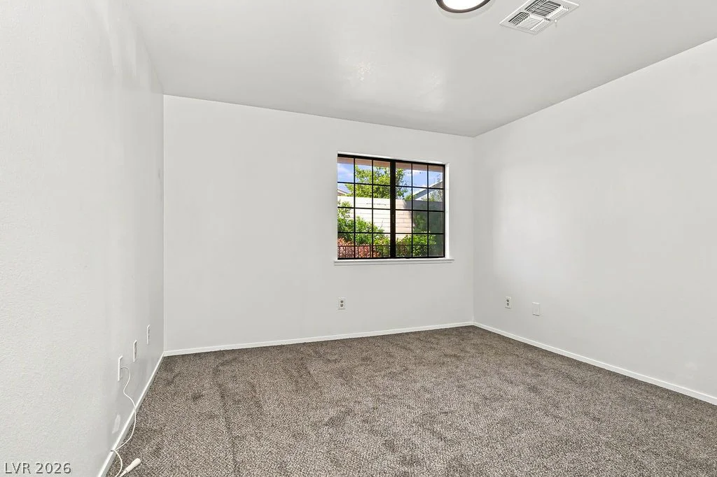 2851 Valley View, Las Vegas, NV 89102