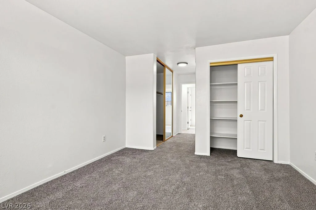 2851 Valley View, Las Vegas, NV 89102