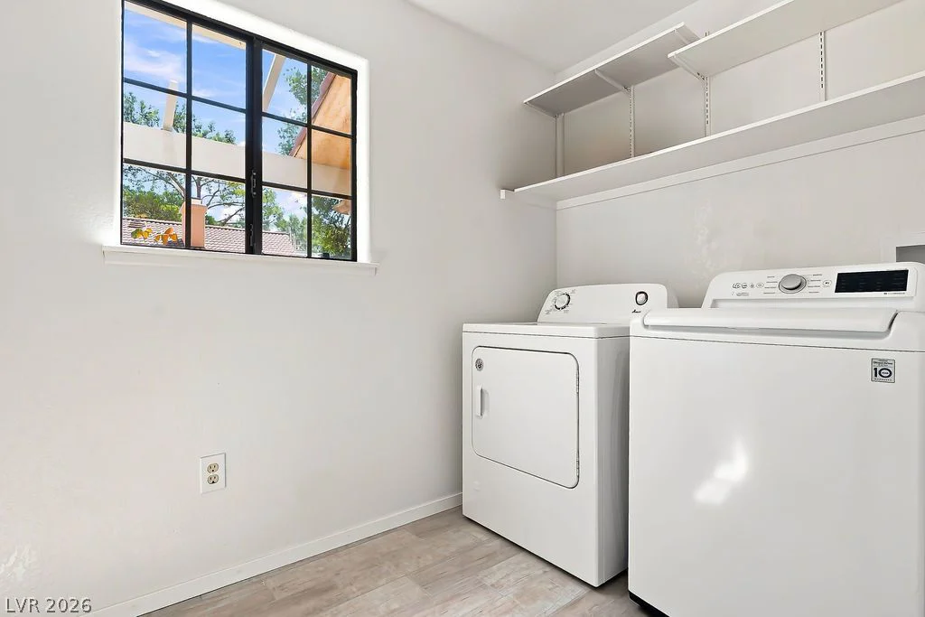 2851 Valley View, Las Vegas, NV 89102