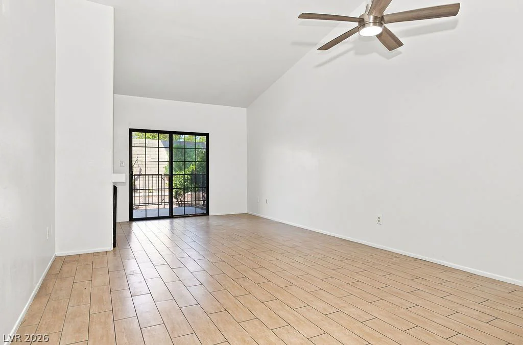 2851 Valley View, Las Vegas, NV 89102