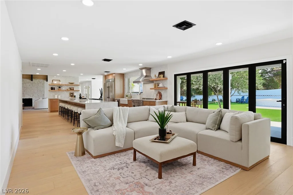 6980 Mira Vista, Las Vegas, NV 89120