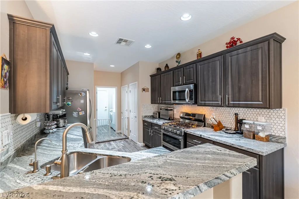 2120 Willow Wren, North Las Vegas, NV 89084