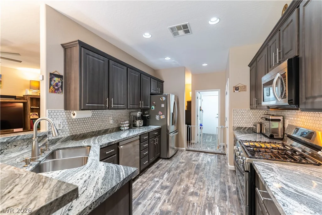 2120 Willow Wren, North Las Vegas, NV 89084