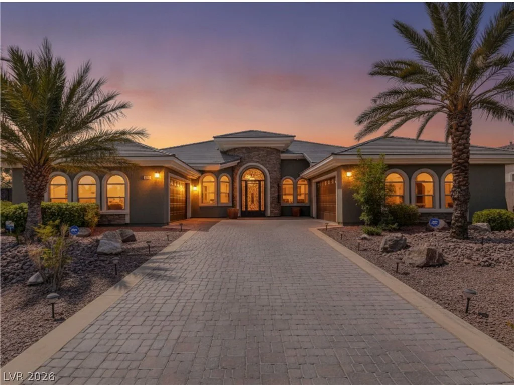 8465 Picket Ridge, Las Vegas, NV 89143