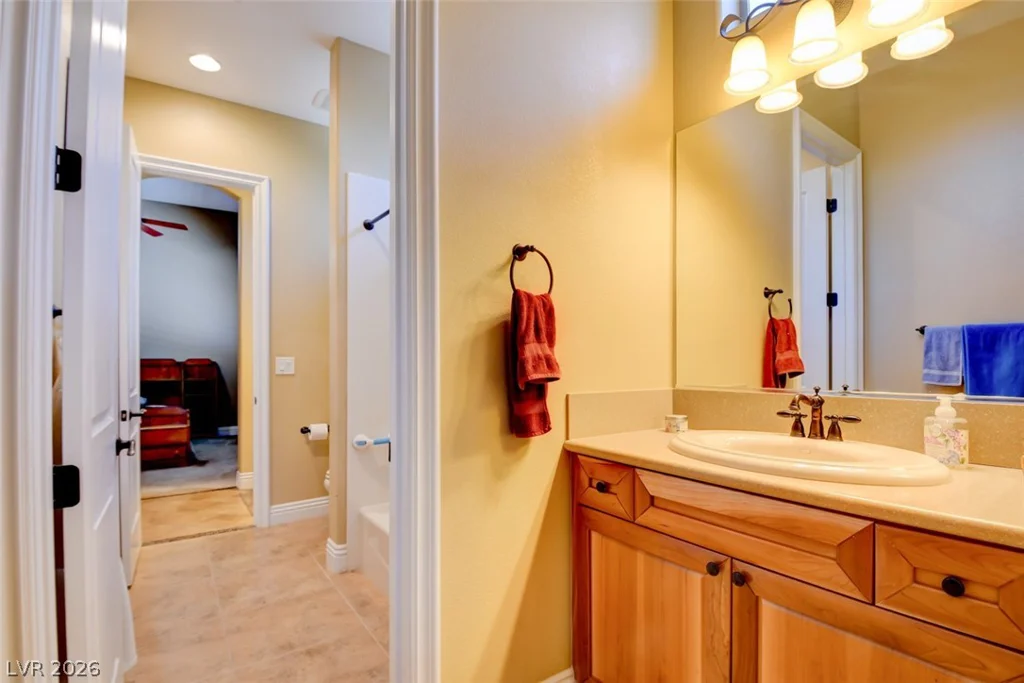 8465 Picket Ridge, Las Vegas, NV 89143