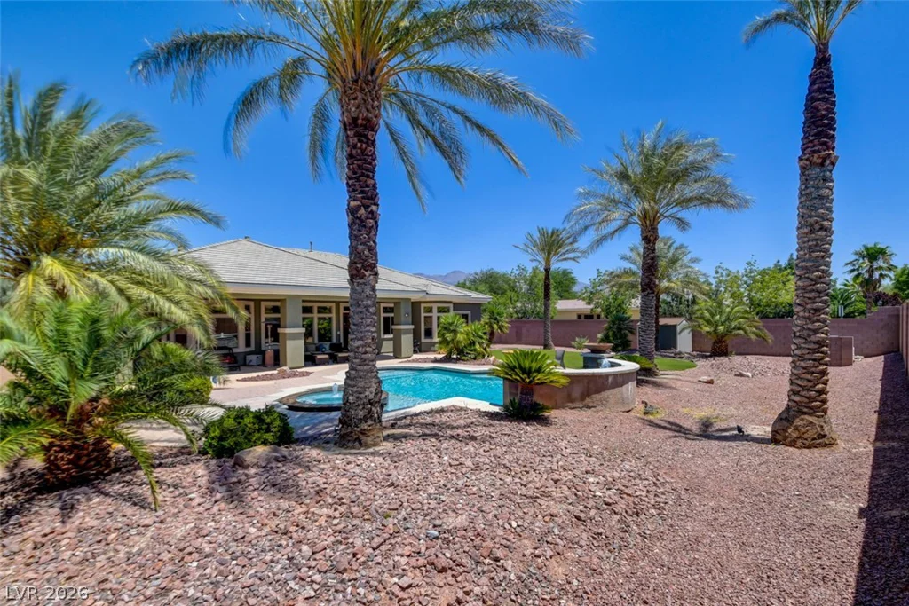 8465 Picket Ridge, Las Vegas, NV 89143