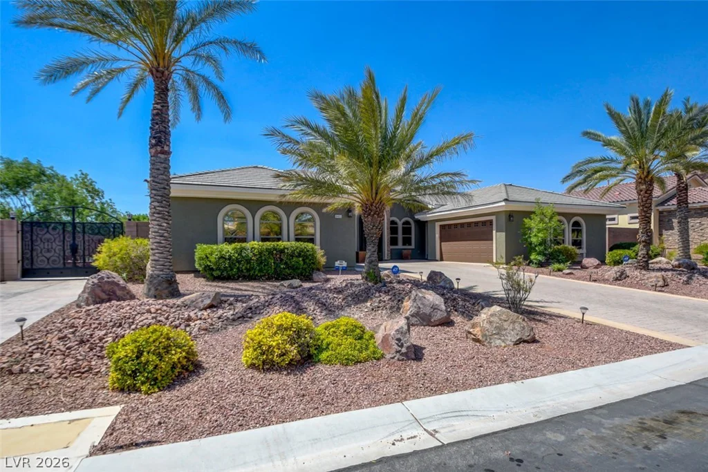 8465 Picket Ridge, Las Vegas, NV 89143