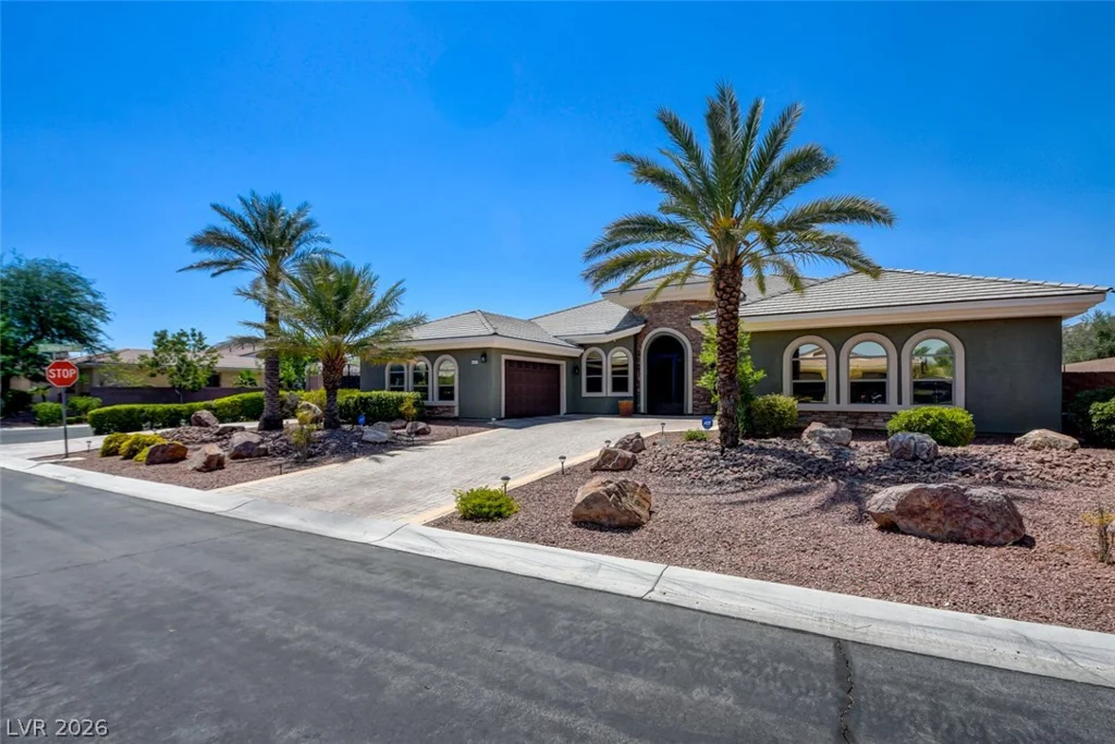 8465 Picket Ridge, Las Vegas, NV 89143
